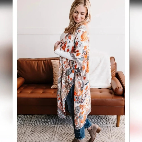 New Boho Floral Jacquard Kimono - Picture 6 of 9